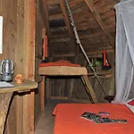 Les Du Du Der Campsite *