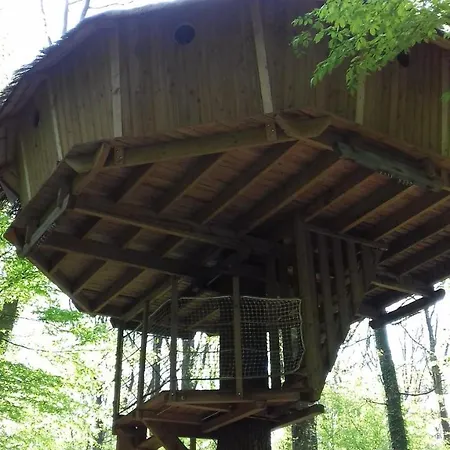 مكان تخييم Les Du Du Der جيفاومونتجيفومون شامبوبير