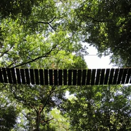 مكان تخييم Les Du Du Der